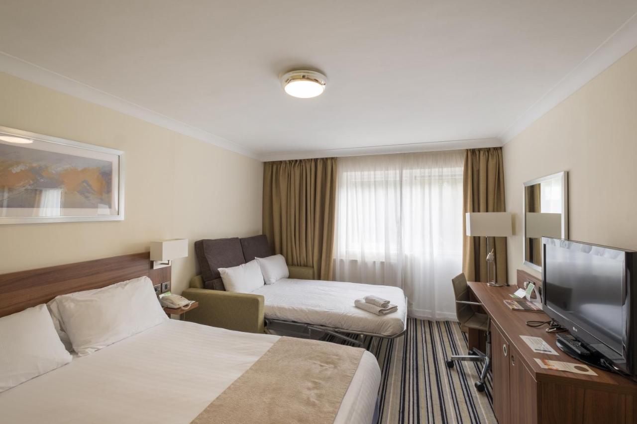 Holiday Inn Warrington By Ihg Esterno foto