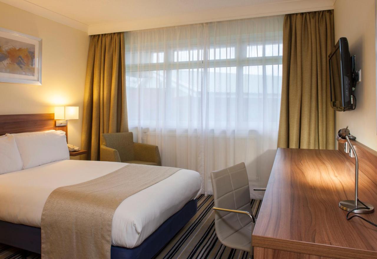 Holiday Inn Warrington By Ihg Esterno foto