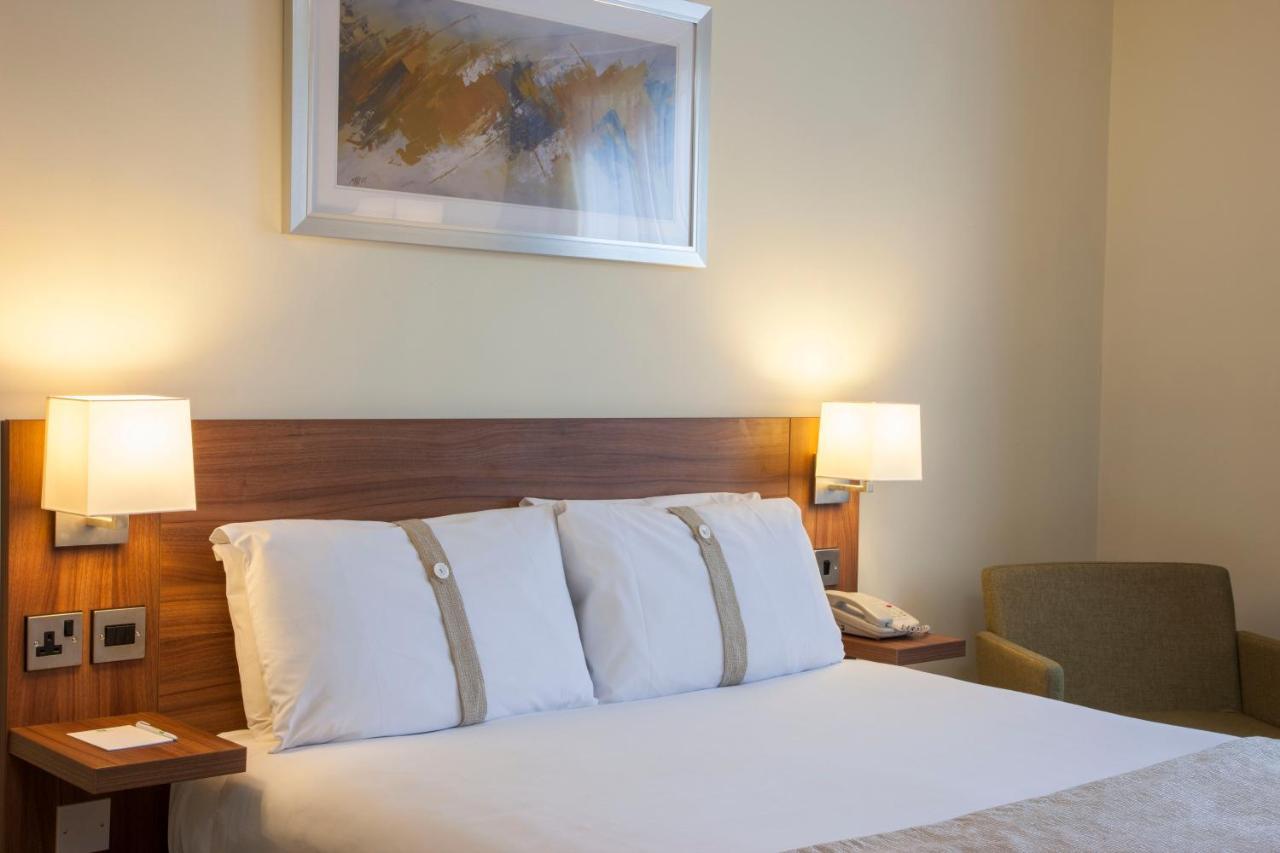 Holiday Inn Warrington By Ihg Esterno foto