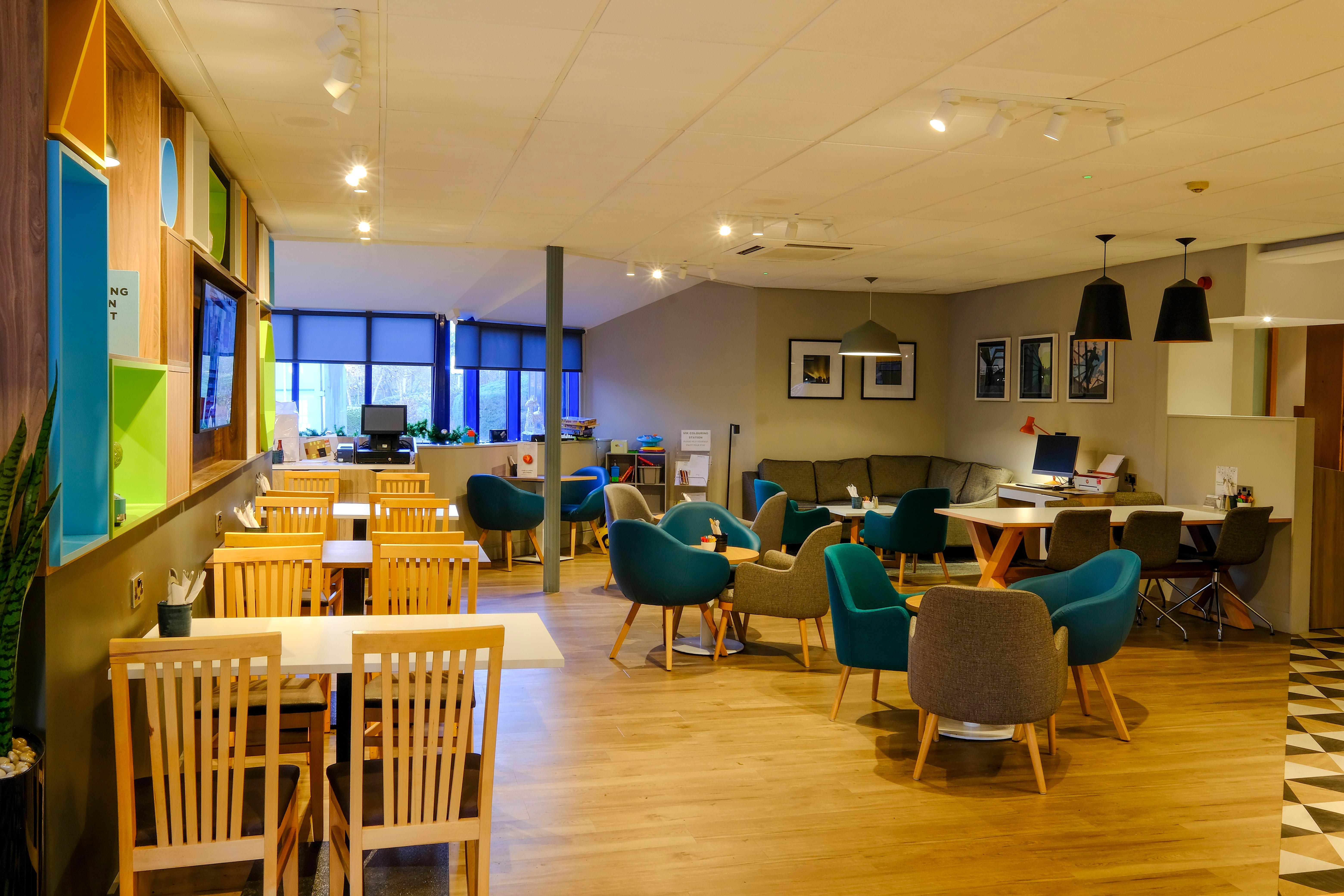 Holiday Inn Warrington By Ihg Esterno foto