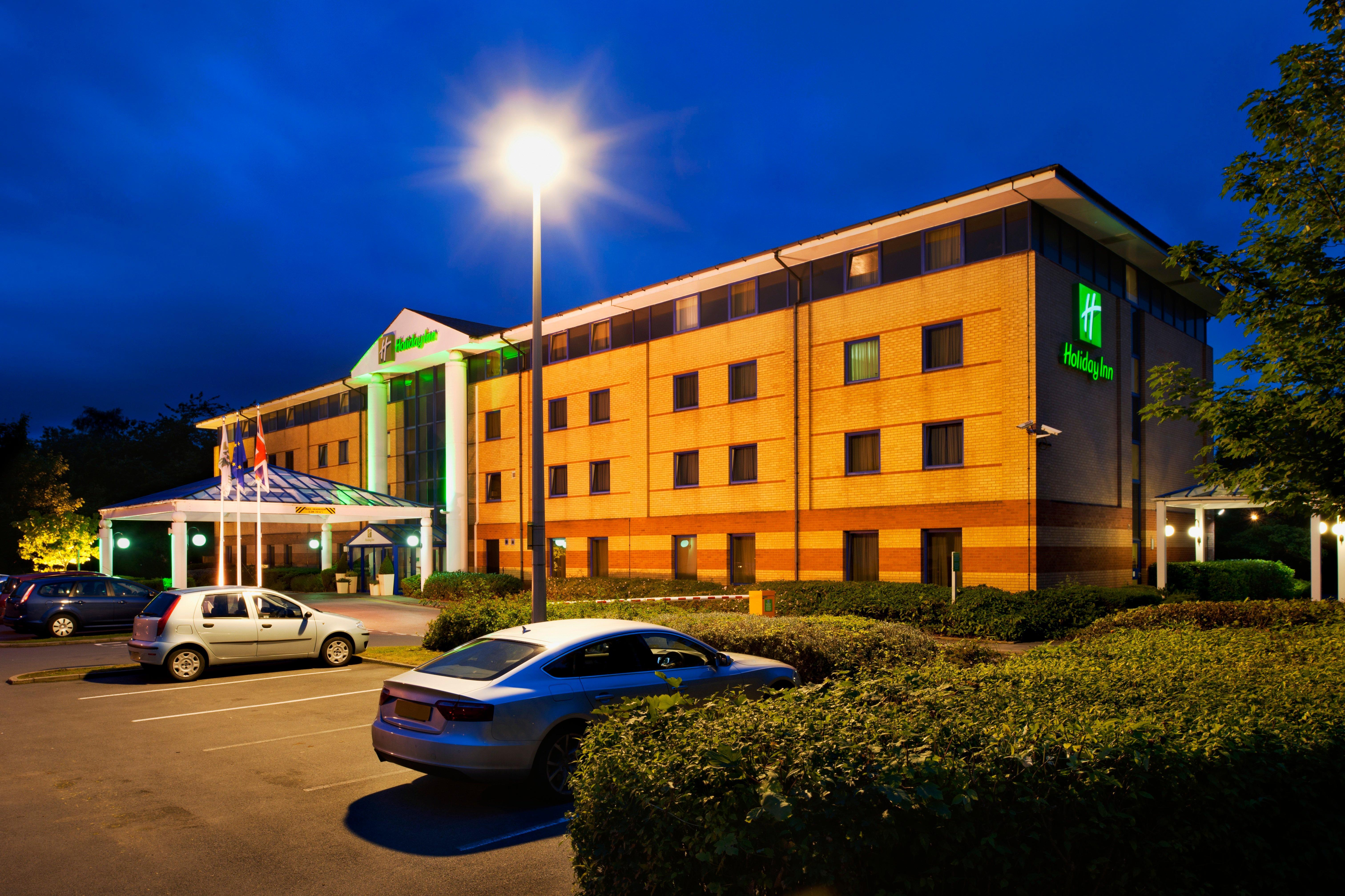 Holiday Inn Warrington By Ihg Esterno foto