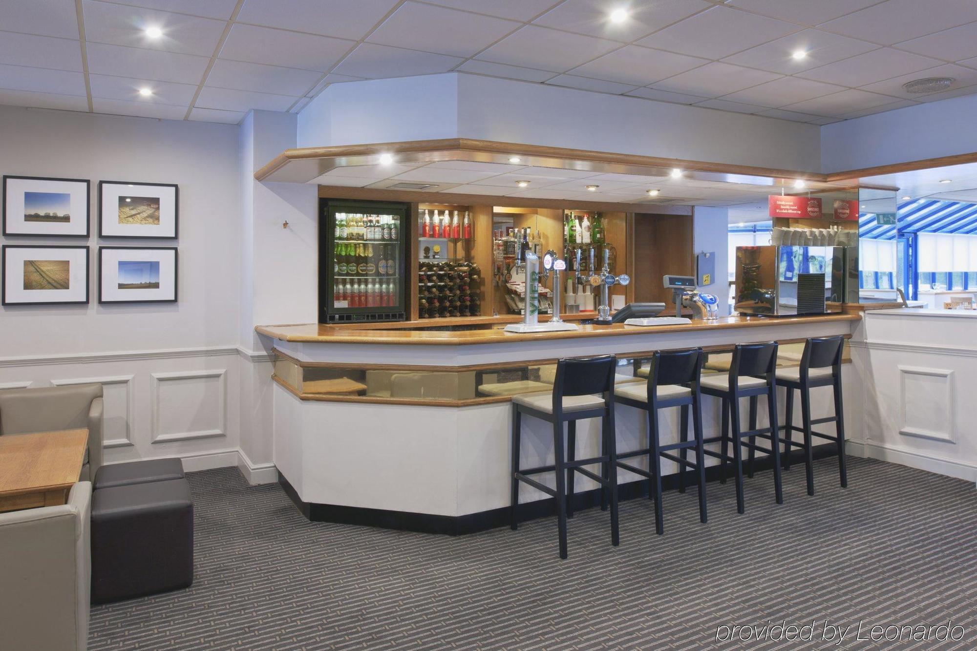 Holiday Inn Warrington By Ihg Esterno foto
